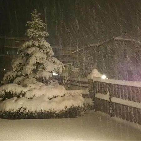 Fanis & Lena بيت للعطل *