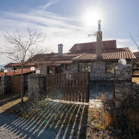 Fanis & Lena بيت للعطل *